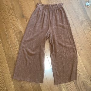 Zara size XS brown flowy pants! Worn once. In great condition